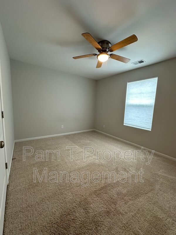 Photo - 87 Dunnoman Dr