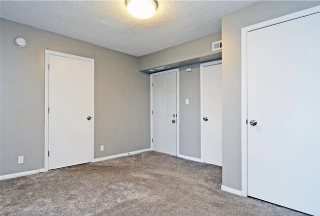 Photo - 1028 28th Ave NE Unit 2