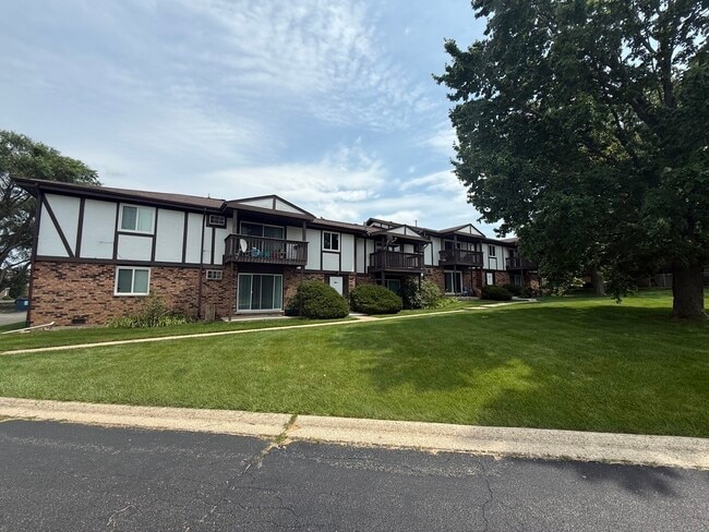 Photo - 1032 Shagbark Rd Unit 2H