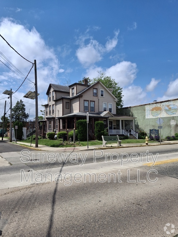 Building Photo - 878 Haddon Ave Unit 2 Rental