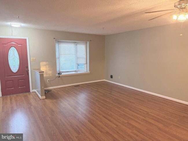 Building Photo - 220 Ferring Ct