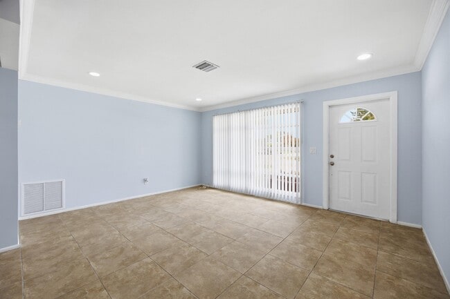 Photo - 226 SW Reynolds Ave