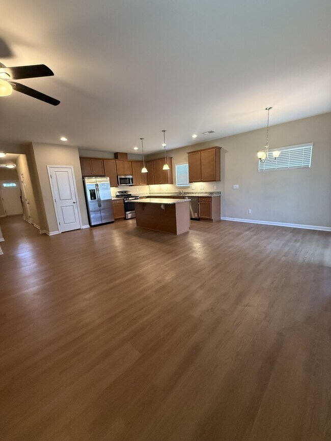 Photo - 222 Skyway Dr