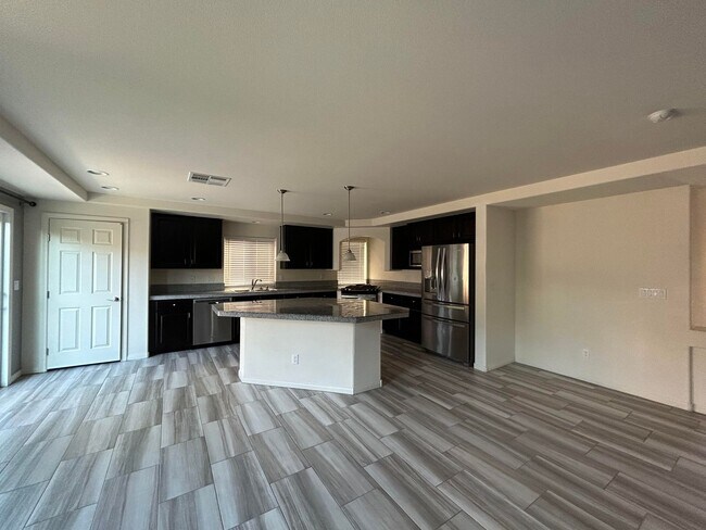 Photo - Great curb appeal