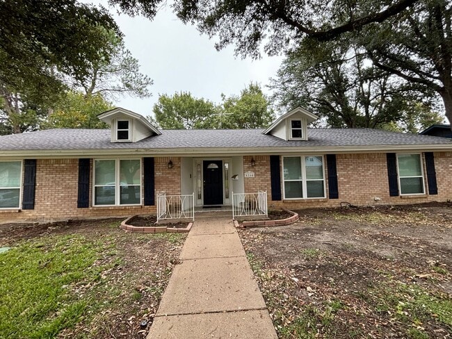 Photo - 6164 Waco Way