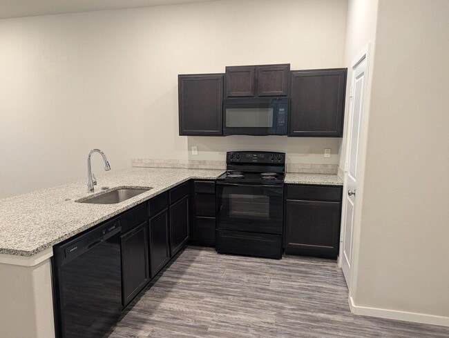 Photo - 1628 133rd St