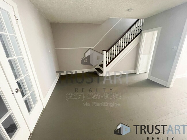 Photo - 7152 Theodore St