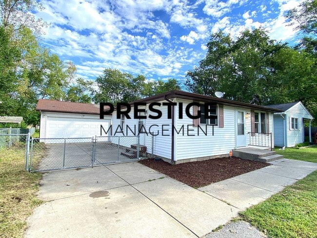 6110 Mulberry Ave