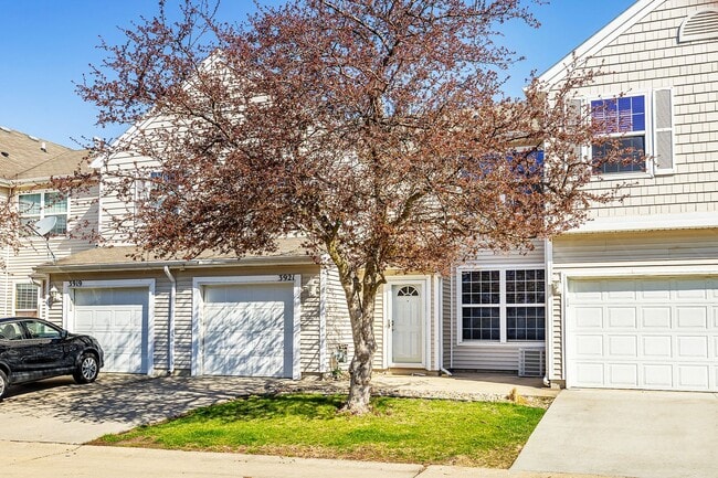 Photo - NEAR OTTER CREEK GOLF COURSE!! 2 Bedroom, 1.5 Bathroom in Northeast Ankeny