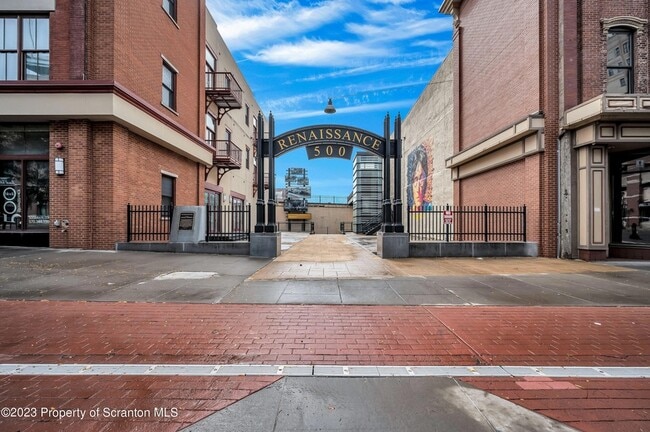 Photo - 509 Bogart Pl Unit 204