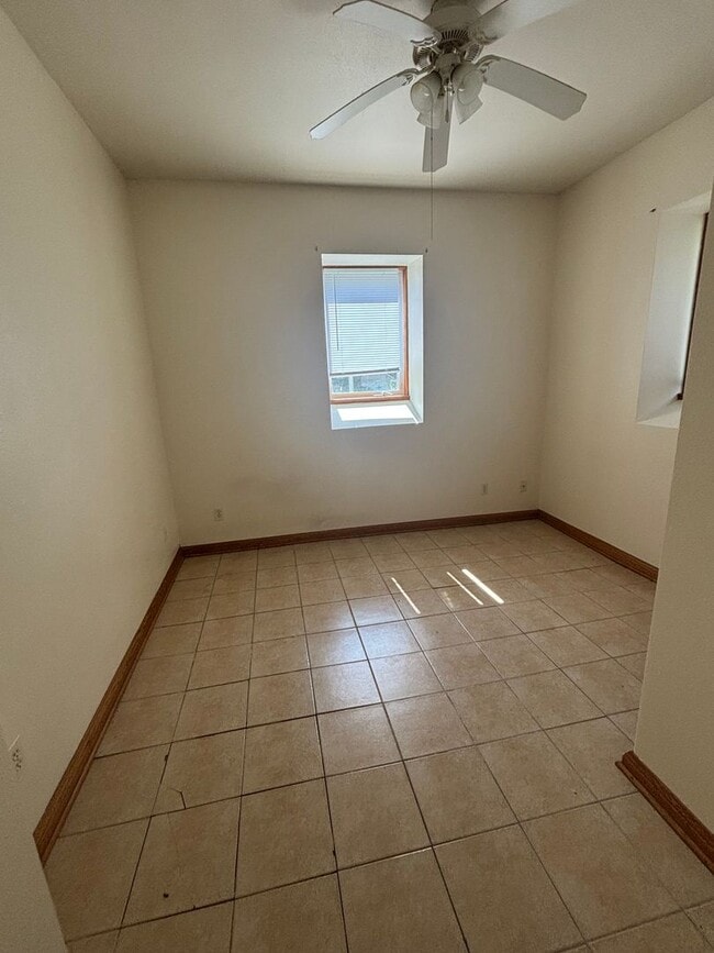 307 N Main St Unit 7