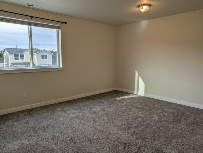 626 Stacey Pl
