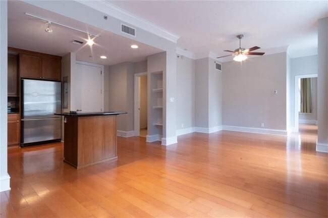 Photo - 57 Forsyth St NW Unidad 11F