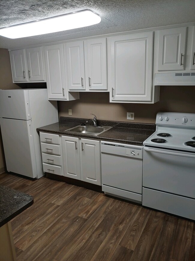 Laurel Bay Apartments OffCampus Housing, Ypsilanti, MI ForRentUniversity