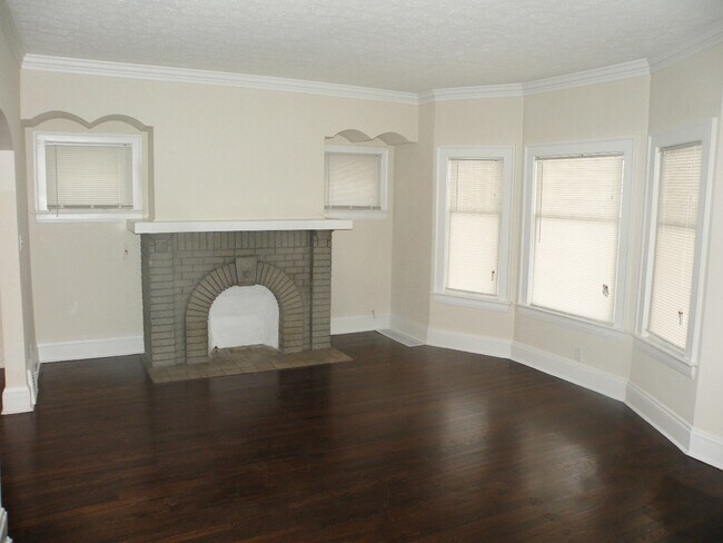 Photo - 3583 Chelton Rd Unit 2, Up