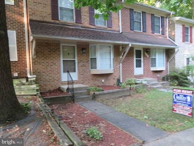 9150 Lambskin Ln