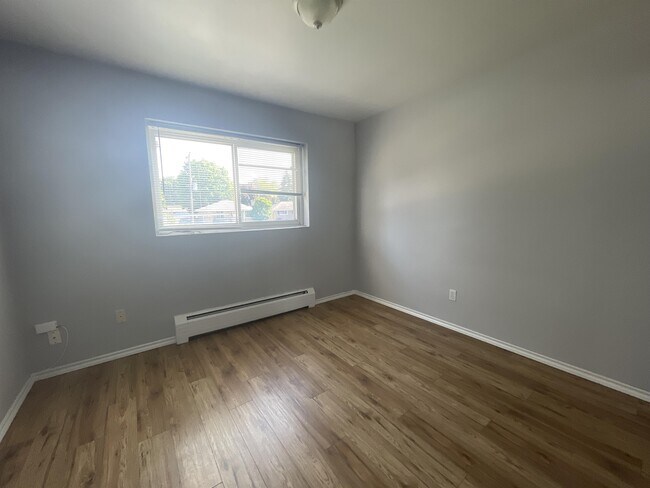 Photo - 7 Vimy Crescent Unit 9