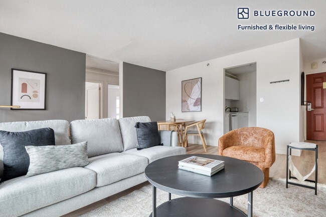 Photo - 270 Babcock St Unit SI FL2-ID825