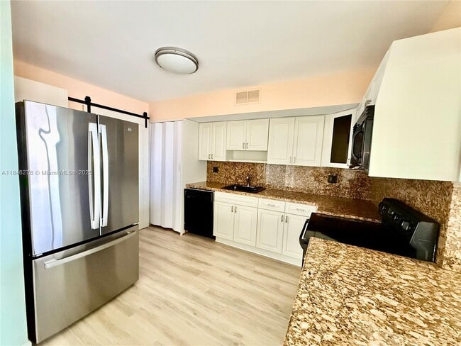 Photo - 1600 S Ocean Dr Unit 7B