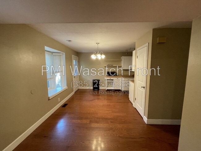 Photo - 662 E Cobblestone Ln