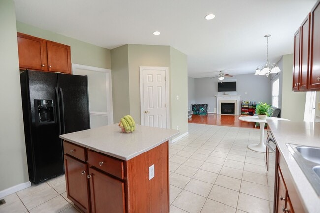 Photo - 2200 Elijah St