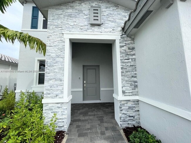 Photo - 2647 SE 8th Ct