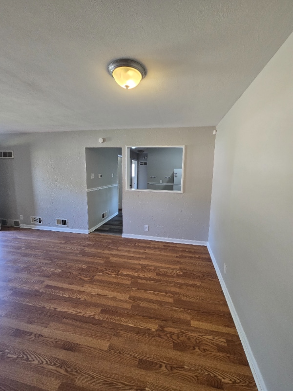 Photo - 514 Banavie Dr