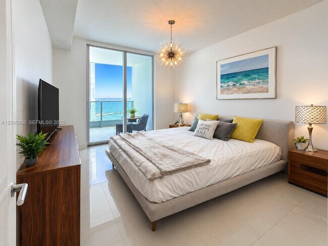 Building Photo - 900 Biscayne Blvd Unit 4410