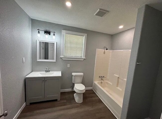 Photo - 1511 Gurley Ave