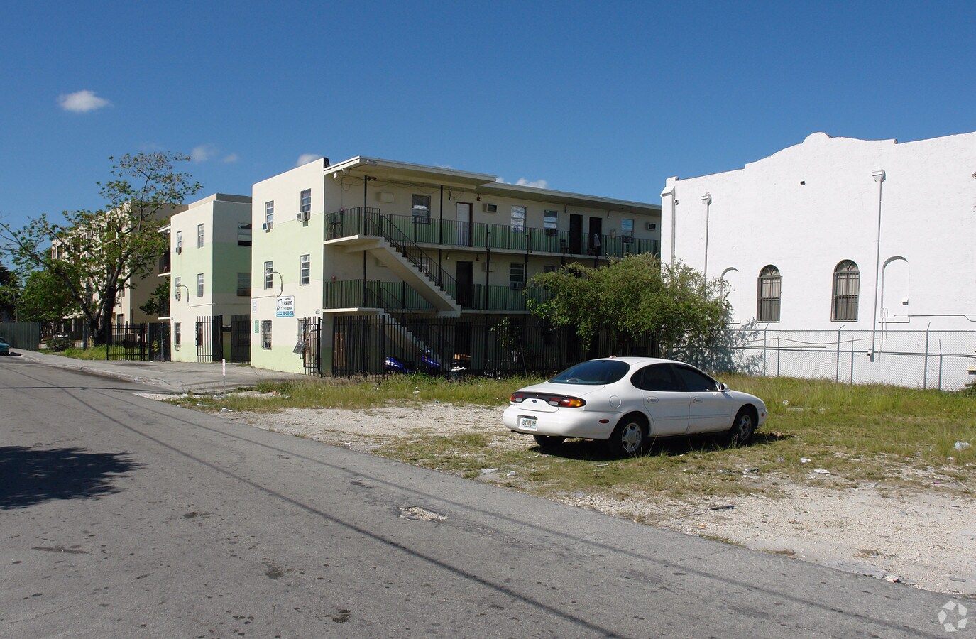 Photo - 1801-1805 NW 2nd Ct Apartments