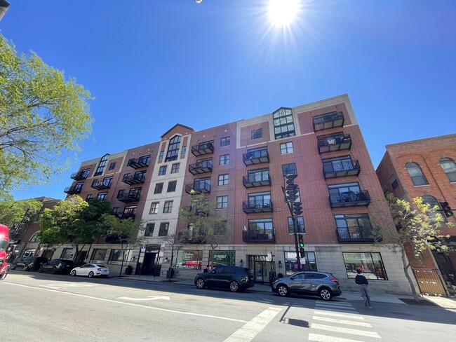 Building Photo - 1155 W Madison St