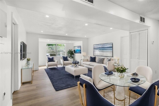 Photo - 2443 NW 55th St