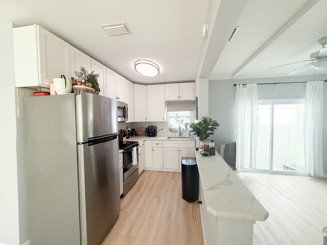 Photo - 165 133rd Ave E