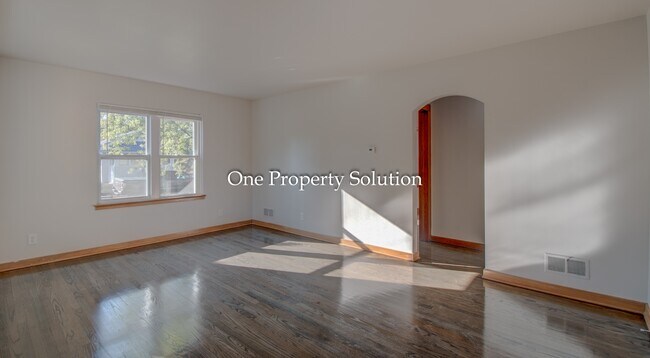 Photo - 700 E 36th Ave