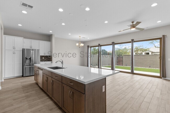 Photo - 1952 W Kinfield Trail