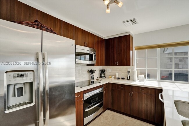 1931 NE 2nd St Unidad 503