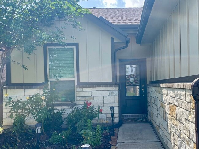 Photo - 4815 Chestnut Valley Ln
