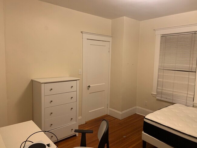 Photo - 209 Chestnut Hill Ave Unit 1