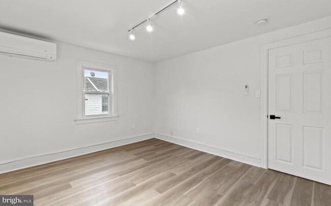 Photo - 713 Haverford Rd