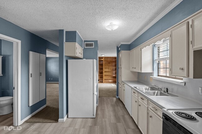 Photo - 302 Jackson Ave