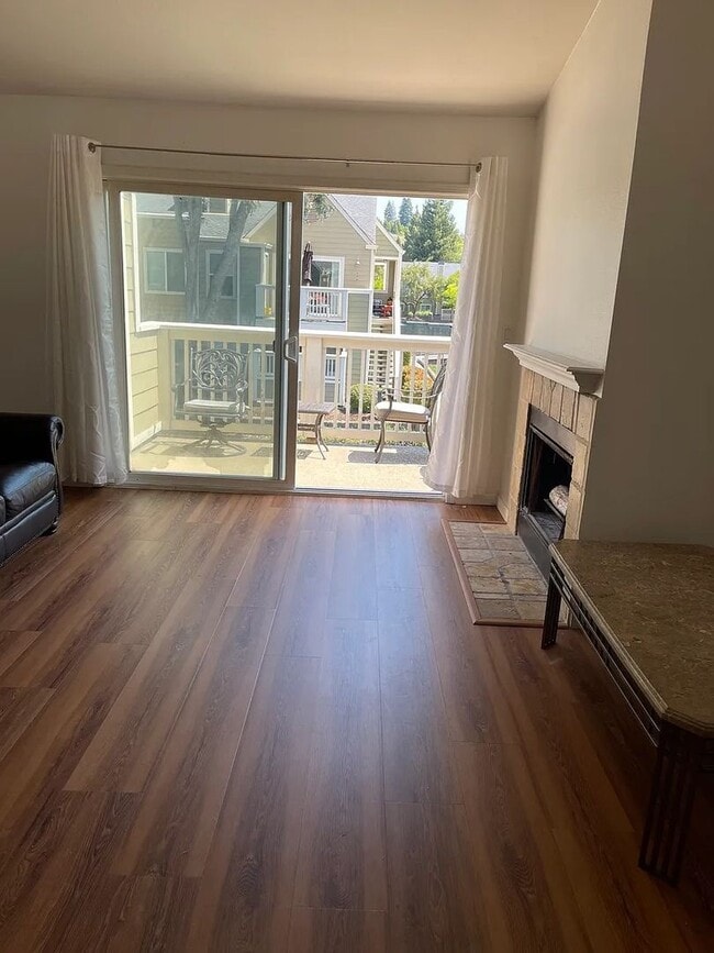 Photo - Beautiful 2-Bedroom Condo with Serene Wate...