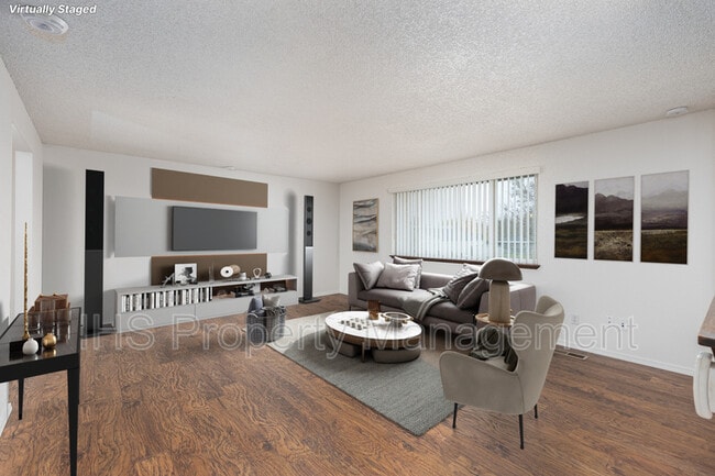 Photo - 905 W 33rd Ave