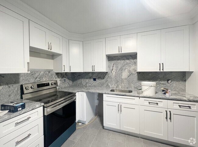 Building Photo - 117 Cottage St Unit 4F Rental