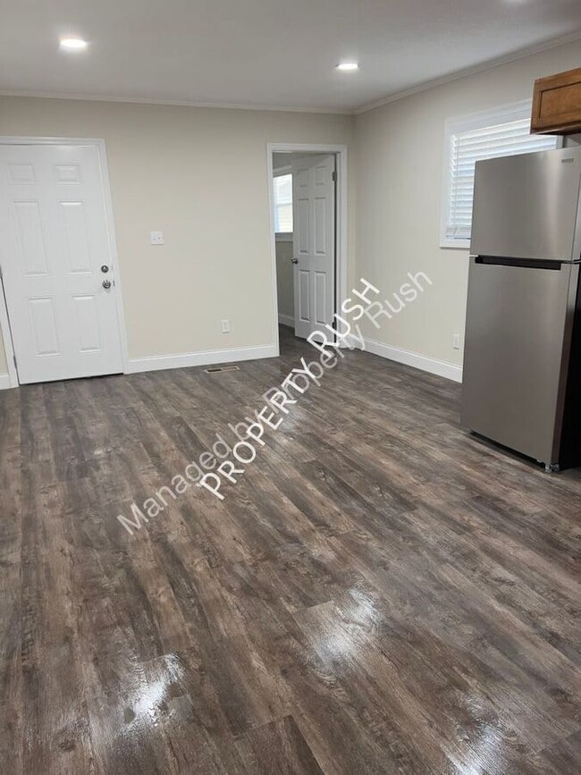 Photo - 209 Signal View St