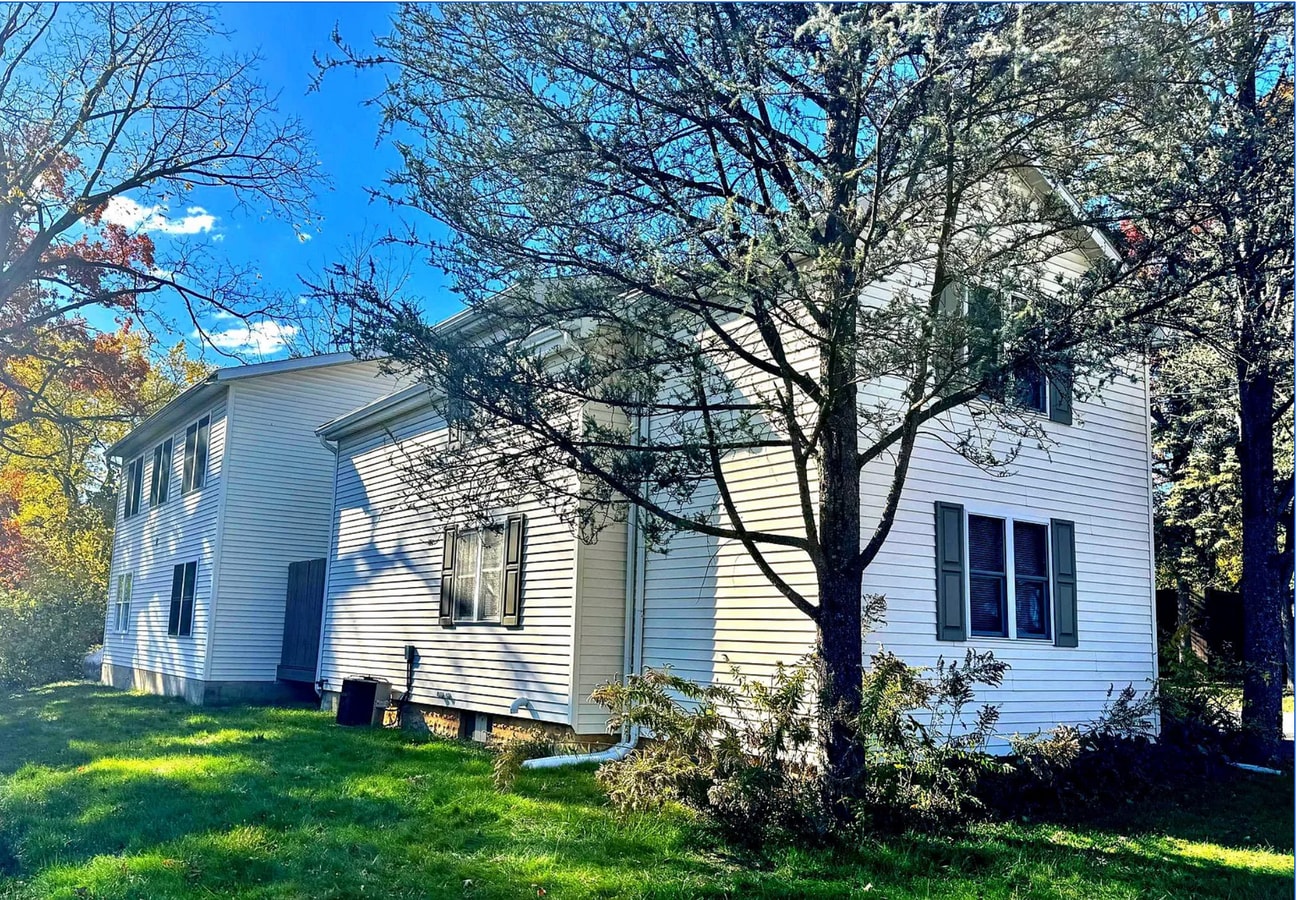 Photo - 1836 Waddle Rd