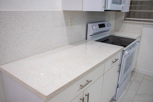 Photo - 15741 NW 38th Pl Unit B