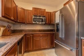 2415 Durwood St