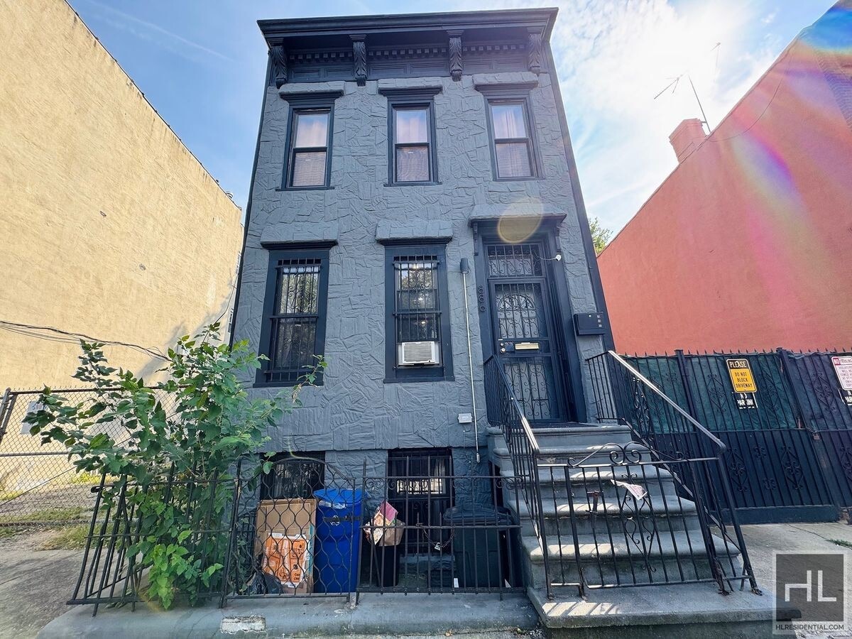 Photo - HANCOCK STREET Unit 2B