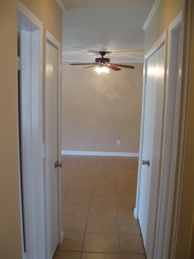 Photo - 545 Hickory Ave