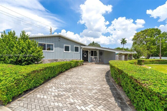 Photo - 9091 SW 49th St